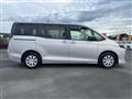 2016 Toyota Voxy