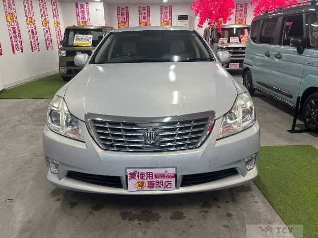 2012 Toyota Crown