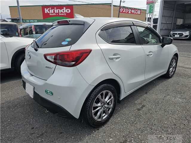 2018 Mazda Demio