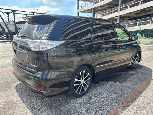 2016 Toyota Estima