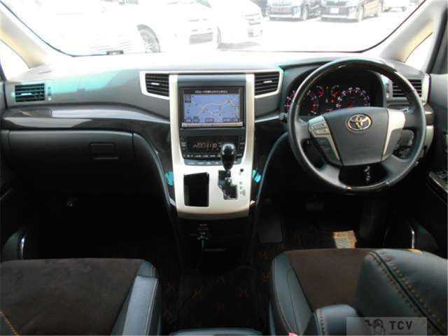 2013 Toyota Alphard