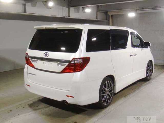 2013 Toyota Alphard