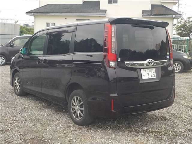 2017 Toyota Noah
