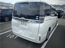 2017 Toyota Voxy