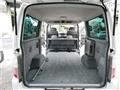 2005 Nissan Caravan Van