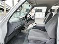 2005 Nissan Caravan Van