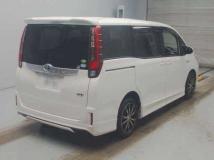 2014 Toyota Noah