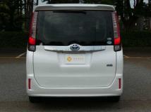 2015 Toyota Noah