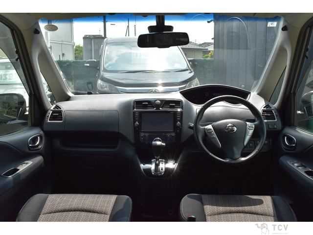 2015 Nissan Serena