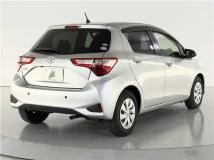 2017 Toyota Vitz