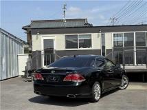 2011 Toyota Crown
