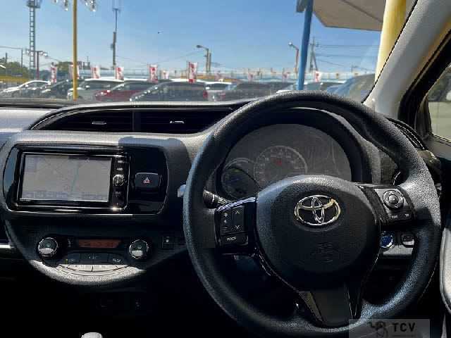 2017 Toyota Vitz