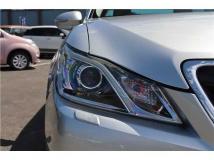 2013 Toyota Crown Hybrid
