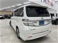 2013 Toyota Vellfire