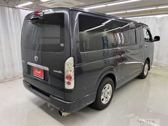 2005 Toyota Regiusace