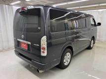 2005 Toyota Regiusace