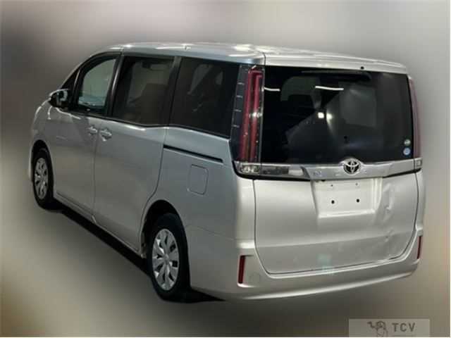 2017 Toyota Noah