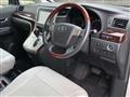 2014 Toyota Vellfire