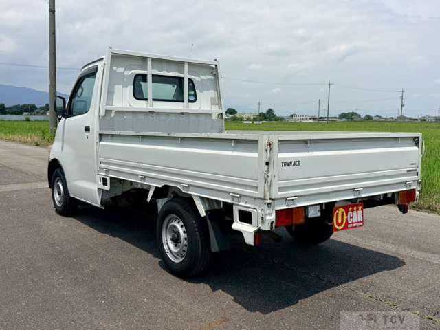 2017 Toyota Townace Truck