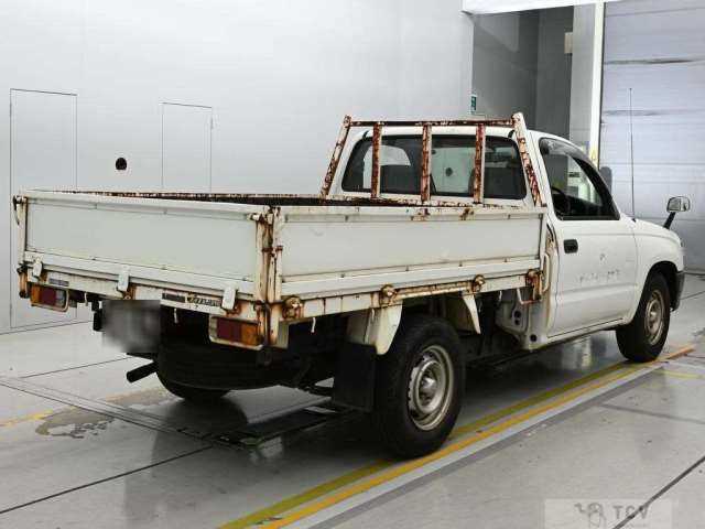 2002 Toyota Hilux