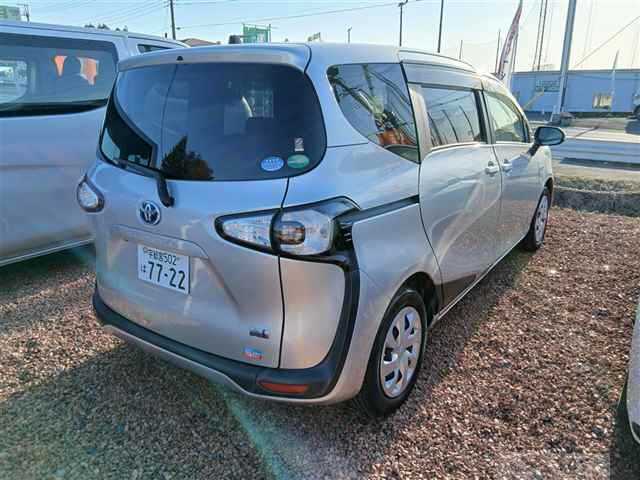 2016 Toyota Sienta