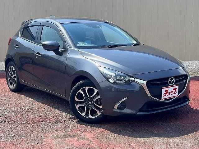 2017 Mazda Demio