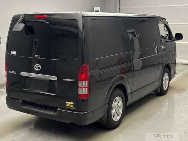 2010 Toyota Hiace Van