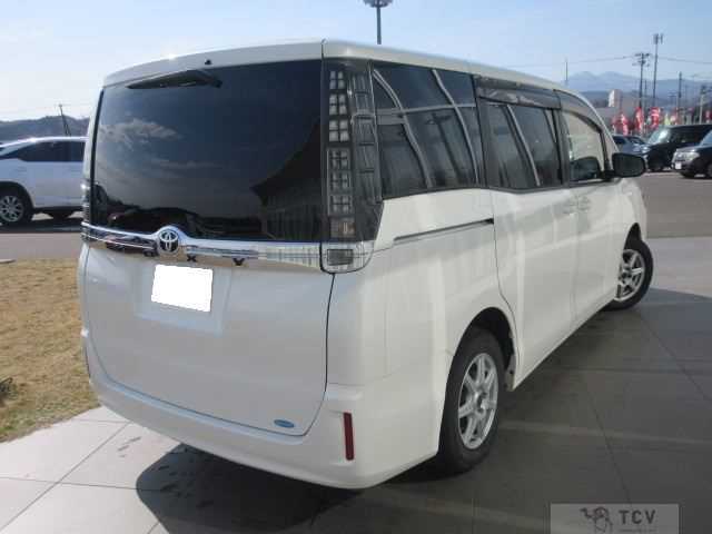 2015 Toyota Voxy