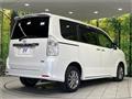 2012 Toyota Voxy