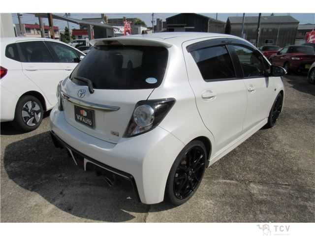 2016 Toyota Vitz