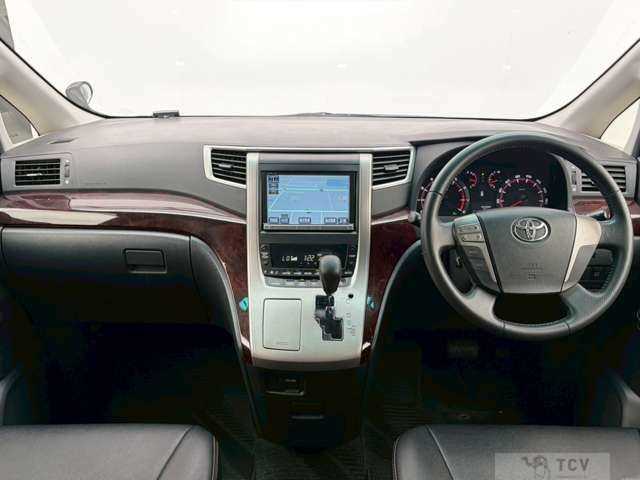 2013 Toyota Vellfire