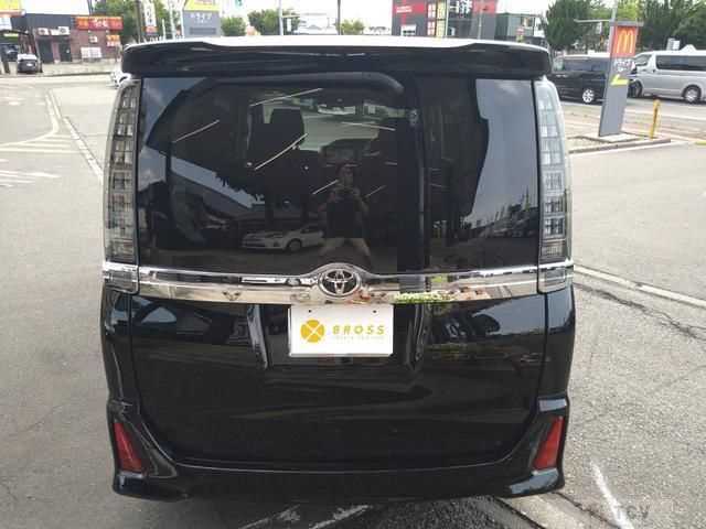 2016 Toyota Voxy