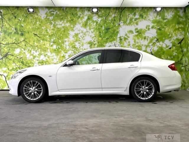 2014 Nissan Skyline