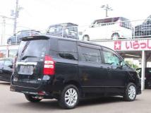 2010 Toyota Noah