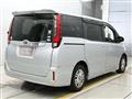 2016 Toyota Noah