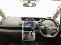 2013 Toyota Voxy