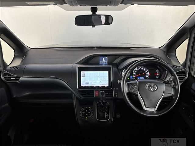 2014 Toyota Voxy