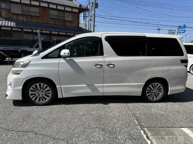 2013 Toyota Vellfire