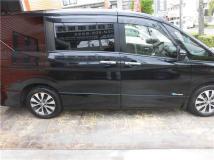 2017 Nissan Serena