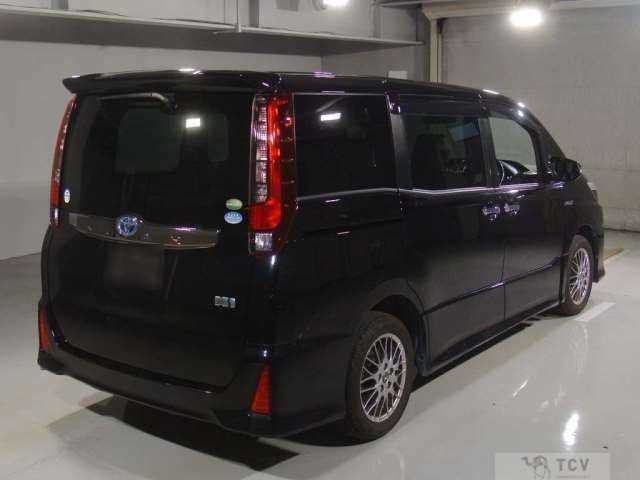 2017 Toyota Noah