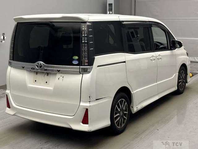 2014 Toyota Voxy