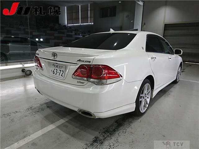 2011 Toyota Crown