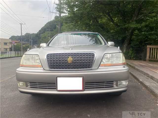 2002 Toyota Crown Majesta