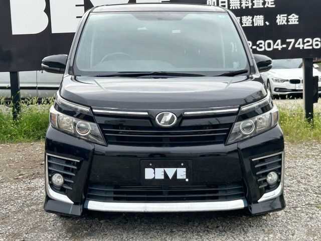 2015 Toyota Voxy