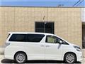 2013 Toyota Vellfire