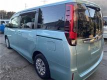 2014 Toyota Noah