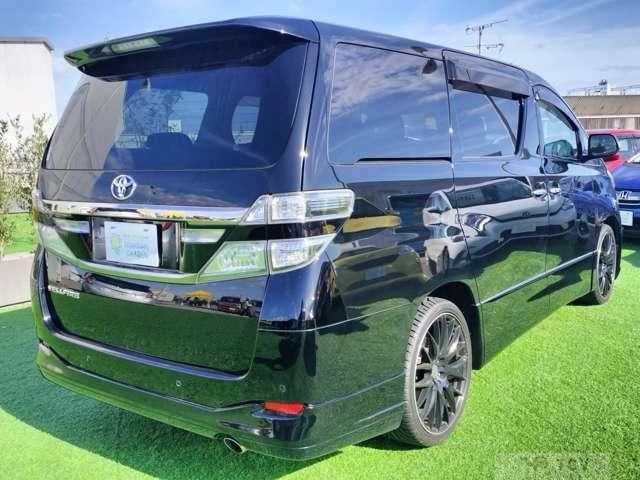 2013 Toyota Vellfire
