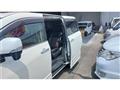 2016 Nissan Elgrand