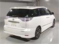 2013 Toyota Estima