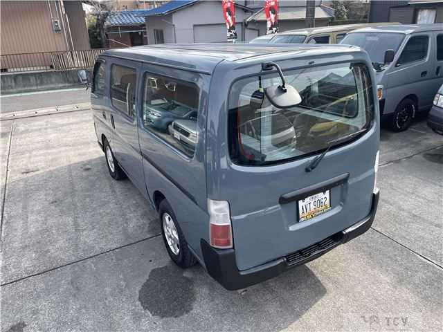 2011 Nissan Caravan
